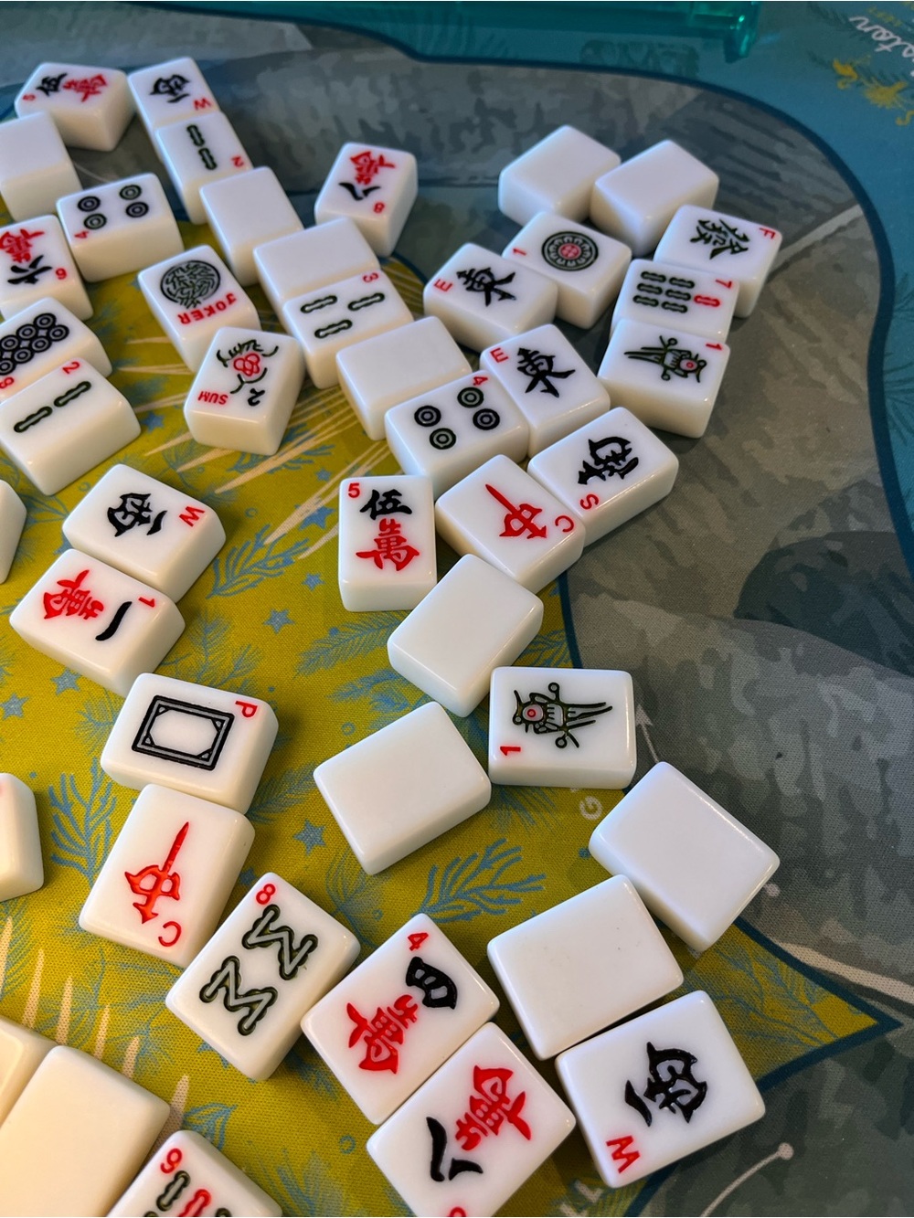 Mahjong Setup - Tiles, Racks, Dice, Lamp, & Matching Mat - Picture 7 of 10